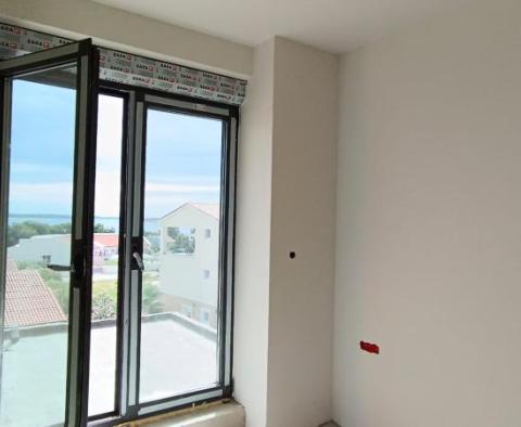 Luxusapartment in einem neuen Gebäude 100 m vom Meer entfernt, mit Panoramablick auf das Meer in Medulin - foto 24