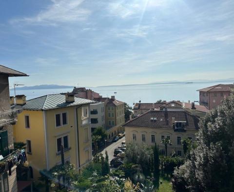 Cheap apartment with sea views in Opatija centre  