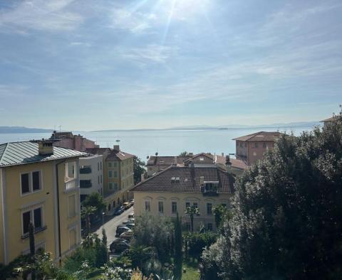 Cheap apartment with sea views in Opatija centre  - pic 4