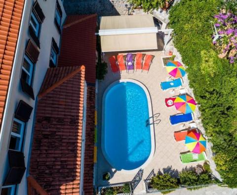 Nádherný přímořský hotel s restaurací a bazénem na prestižním předměstí Dubrovníku - pic 19