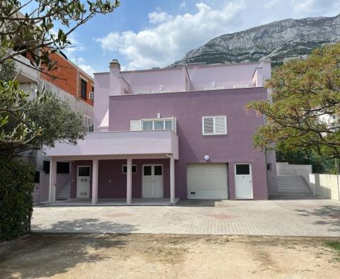 Appart-maison dans le très populaire Makarska à 200 mètres de la mer - pic 2