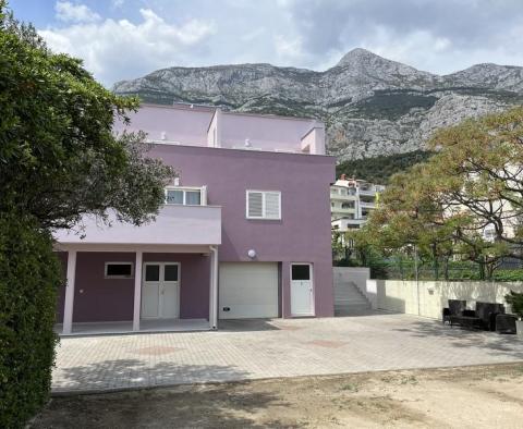 Apart-Haus im beliebten Makarska, 200 Meter vom Meer entfernt - foto 12