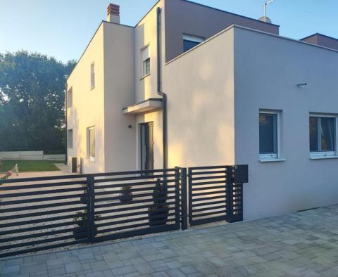Semi-detached house in Štinjan, Pula, only 1 km from the sea 