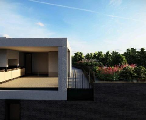 Новая роскошная трехкомнатная квартира с садом в отличном месте района Загреба Зеленгай - фото 12