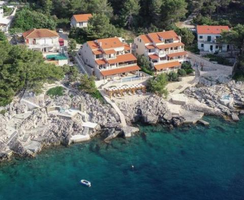 Gorgeous family villa on te 1st line to the sea on Korcula island, with private swimming area and yacht mooring! - pic 2