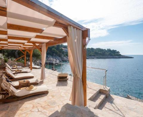 Gorgeous family villa on te 1st line to the sea on Korcula island, with private swimming area and yacht mooring! - pic 11