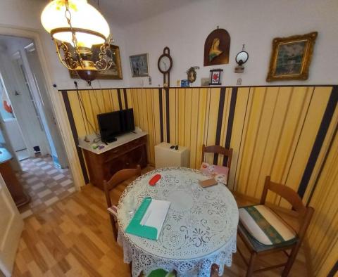 Romantic retro apartment in a maintained seaside house, center of Volosko, 100 meters from the sea only - pic 4