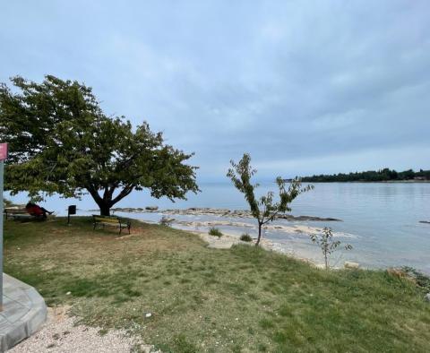 Sensationelles neues 5*****-Resort in der Gegend von Umag, 100 Meter vom Strand entfernt, bietet Villa mit Swimmingpool - foto 24
