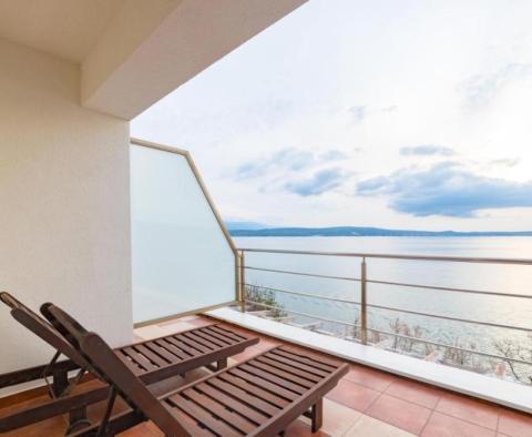 První linie nového hotelu u pláže na prodej v oblasti Zadaru s lázeňským centrem! - pic 18