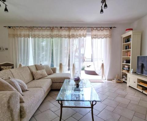 Beautiful three bedroom villa with swimming pool, wine cellar and terraces, 60 m from the sea  - pic 8