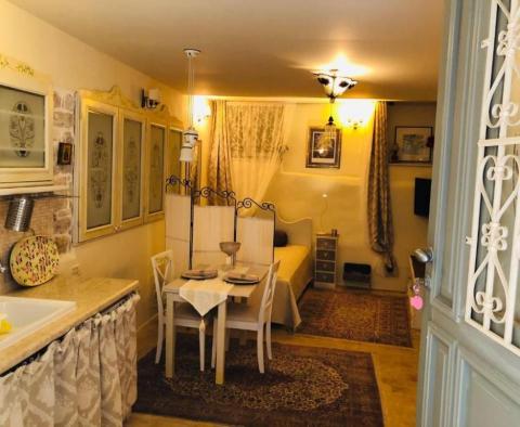 Bájos apartman a híres Rovinj óvárosában - pic 11