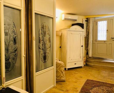 Bájos apartman a híres Rovinj óvárosában - pic 13
