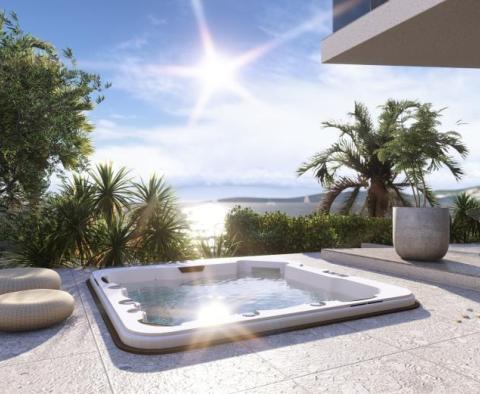 Luxuriöse neue Wohnung in der 1. Reihe zum Meer in der Gegend von Trogir - foto 2