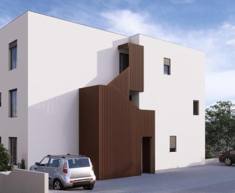 Новая резиденция на 1-й линии моря в районе Трогира - фото 13