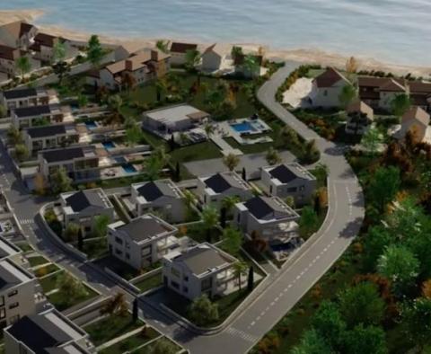 Совершенно новый 5-звездочный курорт в районе Умага в 100 метрах от пляжа. 