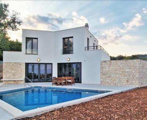 Fascinating villa on Brac island with beautiful sea views, in Skrip - hot sale, price dropped! 