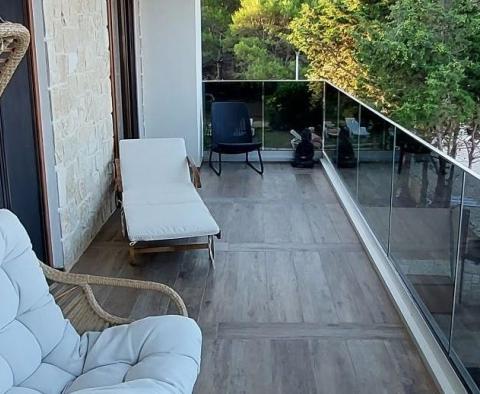 Villa moderne au premier rang de la mer près de Zadar - nouvelle beauté contemporaine ! - pic 38