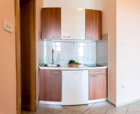 Dům 8 apartmánů ve Starigradu s výhledem na moře - pic 54