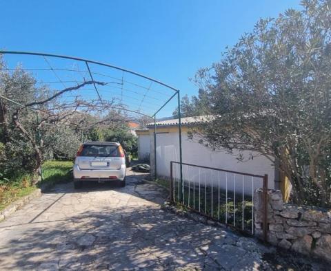 Családi ház kerttel és garázzsal Starigradban, Hvar szigetén, 20 méterre a tengertől - pic 6