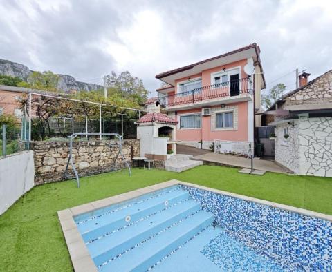 Villa mit Pool in Grižane-Belgrad, Gemeinde Vinodol 