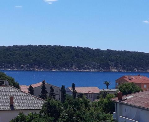Touristic property of 5 apartments on Rab island, with sea views 