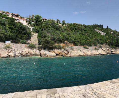 Belle 1ère ligne de villas en pierre dans la région de Dubrovnik à côté de la jetée et de la magnifique plage - pic 10
