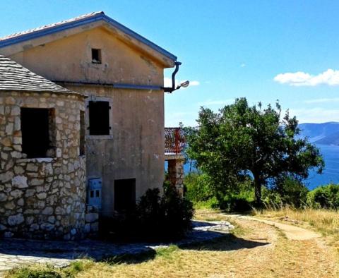 Awesome estate with panoramic sea view in Rabac area, for renovation 