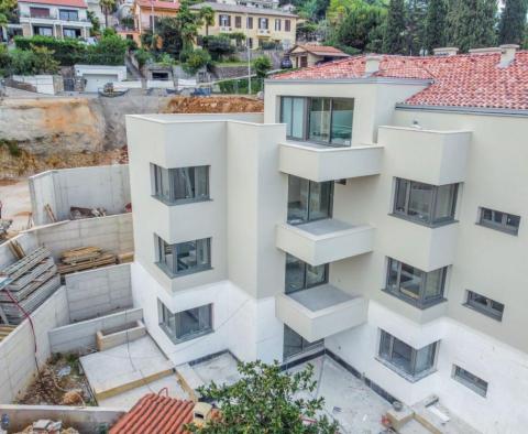 Великолепная новая квартира в эксклюзивном месте в центре Опатии, в 200 метрах от моря. - фото 8