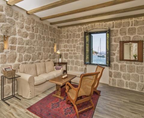 Exceptionnelle villa dalmate en pierre sur la 1ère ligne de mer sur l'île près de Dubrovnik - pic 8