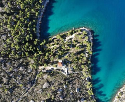 Absolutely unique villa on Brac island, on 8392 sqm land, with private beachline! 
