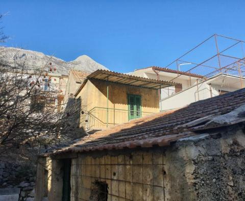 Maison au centre de Makarska à rénover - pic 5