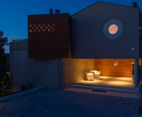 Unique modern design villa of high quality in Fazana - pic 54