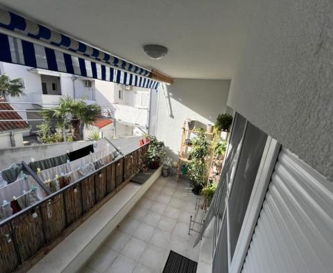 Előnyös apartman Strozanacban, Split közelében, mindössze 100 méterre a strandtól! - pic 3