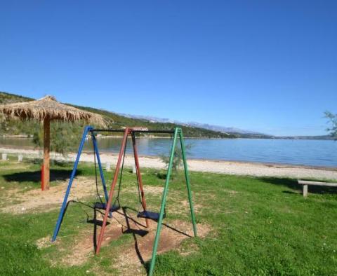 Apart-house of 4 apartments on the 1st line to the sea in Zadar area, right by the sandy beach - pic 7