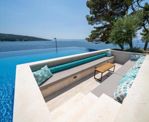 New villa on Brac on the 1st line to the sea, with boat mooring 