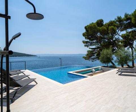 New villa on Brac on the 1st line to the sea, with boat mooring - pic 35