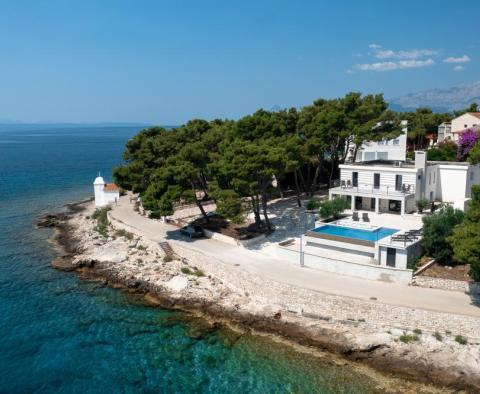 New villa on Brac on the 1st line to the sea, with boat mooring - pic 2