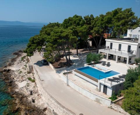 New villa on Brac on the 1st line to the sea, with boat mooring - pic 41
