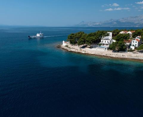 New villa on Brac on the 1st line to the sea, with boat mooring - pic 8