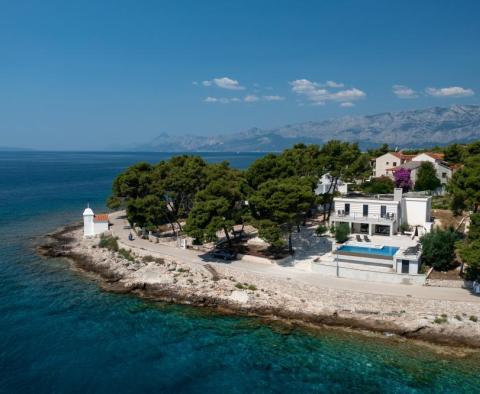 New villa on Brac on the 1st line to the sea, with boat mooring - pic 42