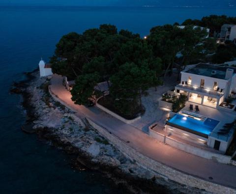 New villa on Brac on the 1st line to the sea, with boat mooring - pic 45