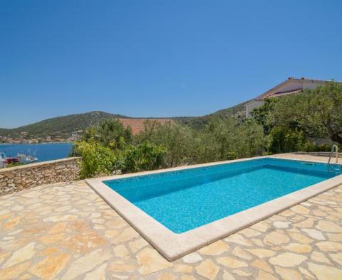 Apart-house in Marina, Vinisce with wonderful sea views and pool, mere 70 meters from the sea - pic 2