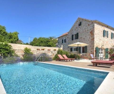 Beautiful stone villa with swimming pool on romantic lavender island of Hvar - pic 3