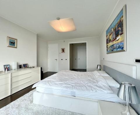 Perfect luxury apartment in a 4**** residence on the 1st line to the sea in Opatija - pic 14