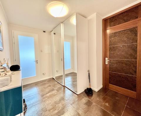 Appartement de luxe parfait dans une résidence 4**** en 1ère ligne de mer à Opatija - pic 30