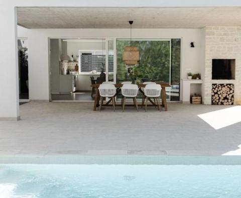 Moderne einstöckige Villa mit Swimmingpool in der Gegend von Rabac - foto 4