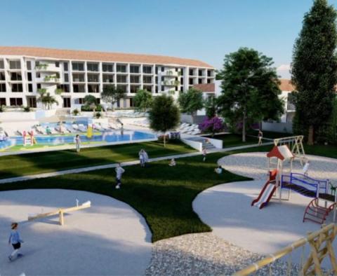 Egy hálószobás apartman kerttel egy luxus üdülőhelyen 100 m-re a tengertől Zadar közelében! - pic 12