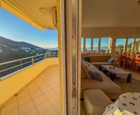 Большая квартира с террасой, панорамным видом на море, в 250 метрах от пляжа в Ичичи недалеко от Опатии. - фото 10