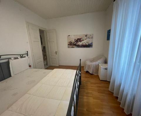 Entire floor of a renovated villa 50m from the sea in Novi Vinodolski - great investment - pic 18
