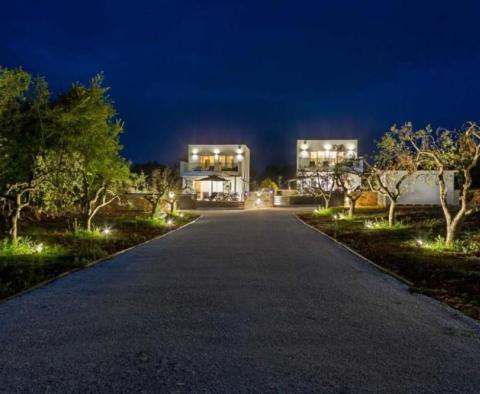 Fantasztikus modern villa Svetvincenat csendes részén - pic 23